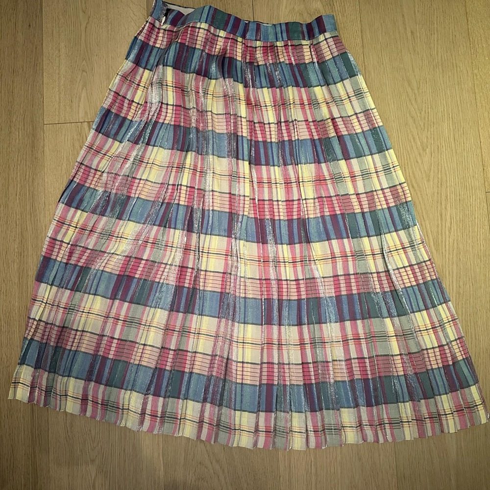 NWT, J. Crew skirt! Perfect for Easter & Spring! Cute skirt, very pretty pleats!